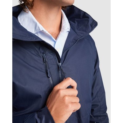 Chaqueta impermeable con capucha y bolsillos