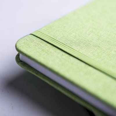 Cuaderno elegante con tapa suave