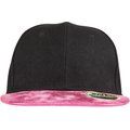 Gorra con Visera Plana y Ojales Black / Pink