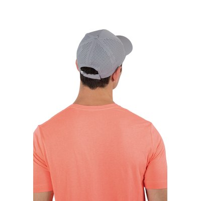 Gorra perforada