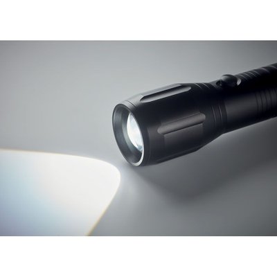 Linterna grande LED zoom 300 lúmenes