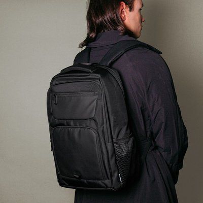 Mochila impermeable con bolsillo para portátil NE