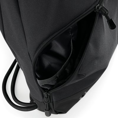 Mochila impermeable con cordones gruesos