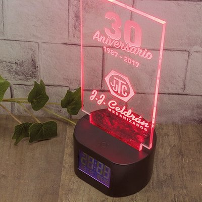 Reloj despertador con luz LED